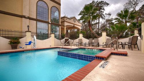 Best Western Plus New Caney Inn & Suites