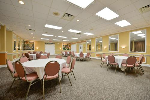 Best Western Green Bay Inn Conference Center