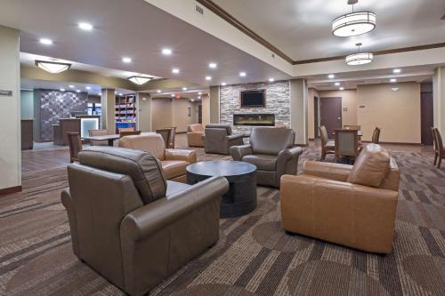 Best Western Plus Lincoln Inn & Suites