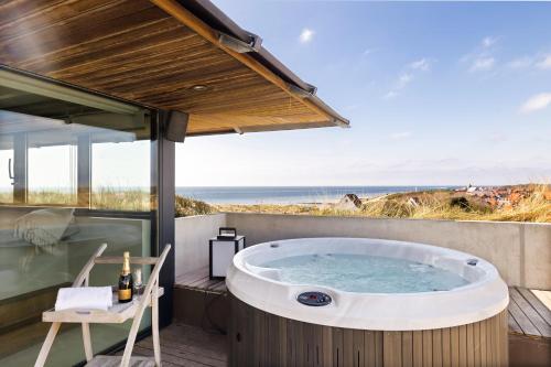 Hot tub, Duinhotel Tien Torens in Zoutelande
