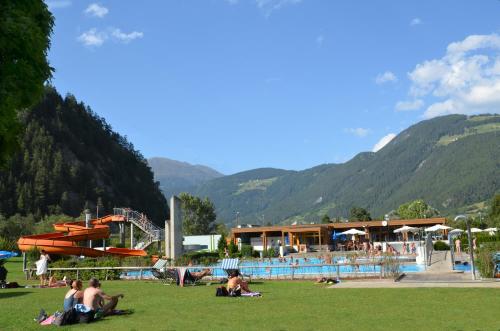Bassein, Apart Franziska in Kauns