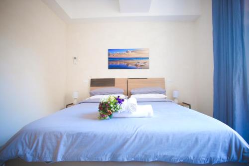Deluxe Double Room with Balcony and Sea View image 10