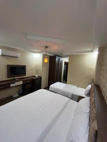 Beirut Hotel 2 3