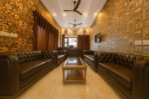 The Four Season Resort, Mussoorie - top rated & most awarded property in mussoorie in Mussoorie