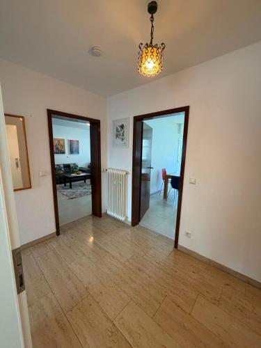 B02 Apartment between Cologne & Bonn with nature access in Troisdorf