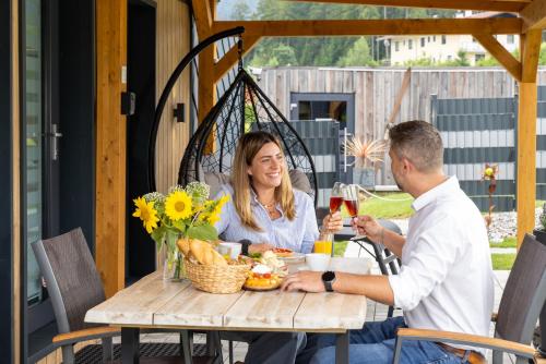 Erkély/terasz, Chalet Stuhleckblick Ferienhaus mit Sauna, Panorama und Terrasse in Spital Am Semmering
