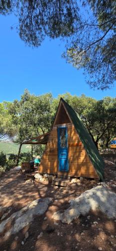 Snawbar glamping in Batroun
