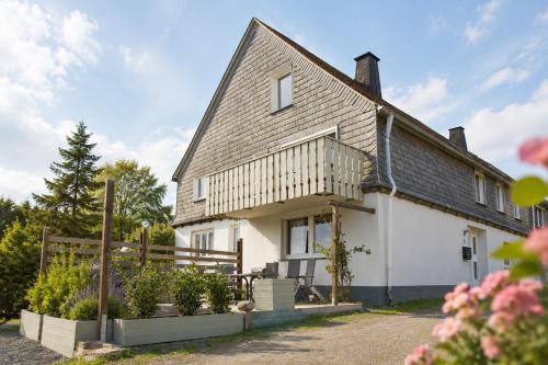 Welcome in - Gerenoveerde appartementen op 200 meter van de skipiste - Neuastenbergerstrasse 4 in Mollseifen