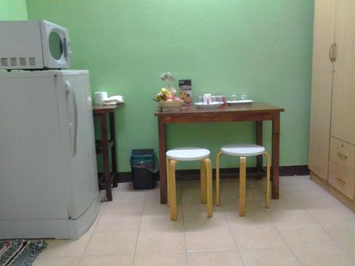 Food and beverages, Roong-Arun Apartment near Tesco Lotus Lak Si
