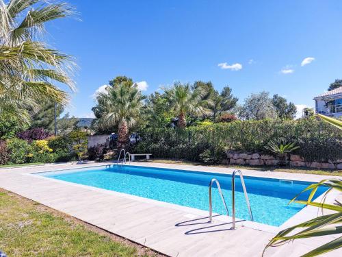 Apartment Les Terrasses d'Azur-2 by Interhome