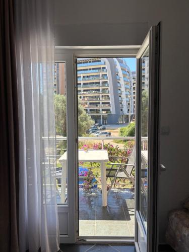 Cherry Apartments in Bar