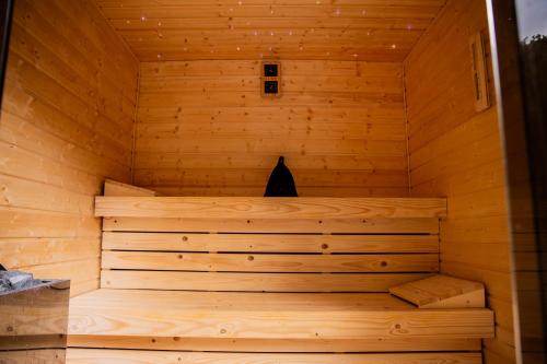 Sauna, Nedecvidék ház (Nedecvidek haz) in Tés
