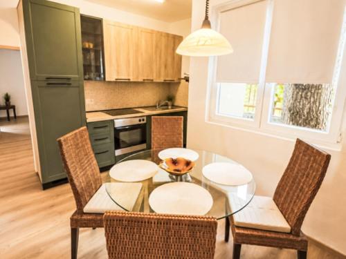 virtuve, Apartment Wohnung mit Schwimmbad by Interhome in Buici