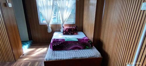 2 double beds