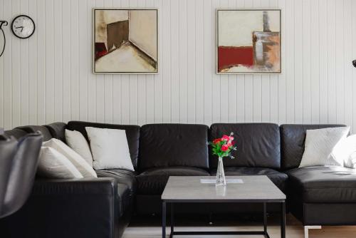 Modern Beachside Retreat in Marielyst 2BR in Vaeggerlose