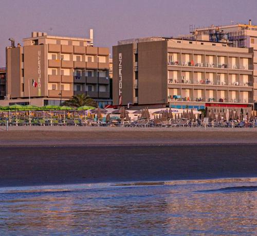 Hotel Diplomatic