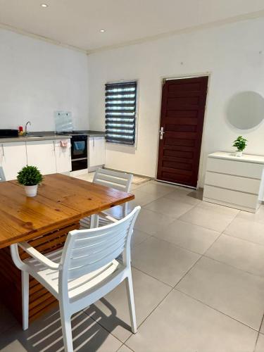 Comfy stays at Cathie - image 5