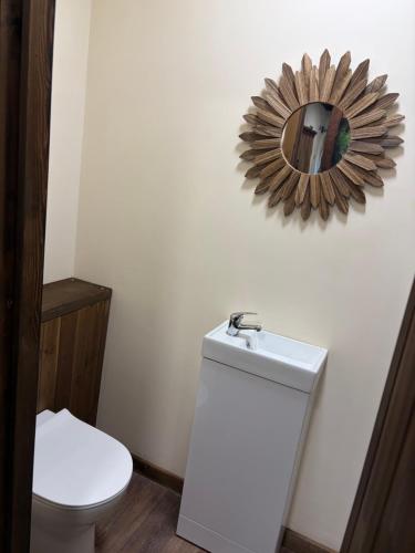 Explorers Retreat Matlock Bath Room Type - Family Double Room