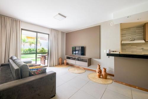 Shared lounge/TV area, Vilage Pe-na-Areia, condominio, Itacimirim in Itacimirim