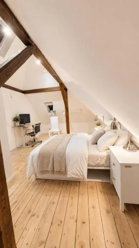 Bedroom with free parking in Borsdorf, Deutschland