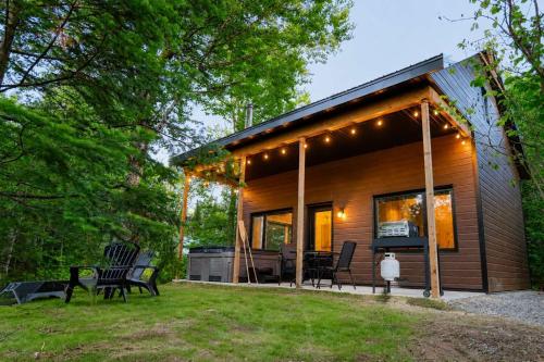 . Le Huard - Waterfront Cabin with Spa