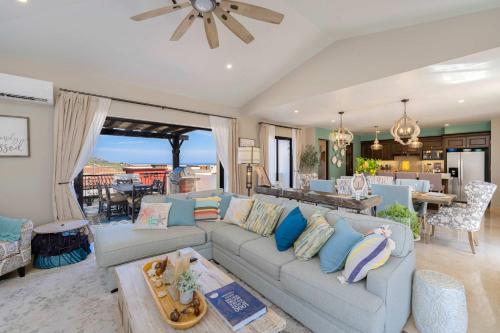 Luxury House with Ocean View