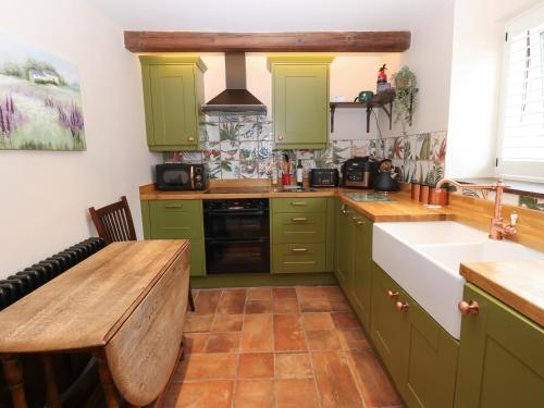 Udvendig, Wren Cottage - Cosy Pet-Friendly Retreat near Middleton Lodge in Middleton Tyas