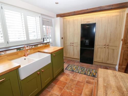 Udvendig, Wren Cottage - Cosy Pet-Friendly Retreat near Middleton Lodge in Middleton Tyas