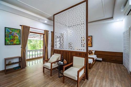 Villa Sen Hong 10 Rooms - 5 phút vào phố cổ Hội An - image 2