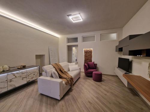 Casa a mare in pieno centro con parcheggio privato incluso e vicinissimo al mare