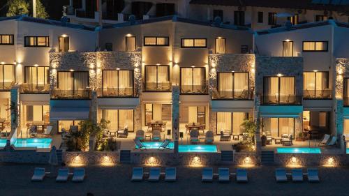 Strovilla Gaia Luxury Private Beachfront Villas