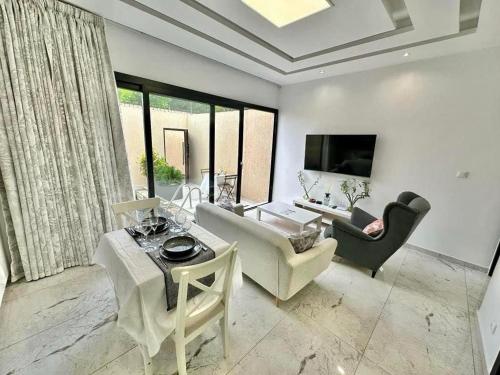 villa meuble deux pieces in อัสซินี-มาเฟีย