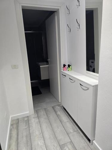 Kroi Luxury Beach Apartment - image 5
