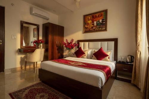 Hotel The Grand Shelter Elite Most Luxury Air Condition Rooms With Free Parking And Wifi !!! Highly Recommended Hotel Near Taj Mahal - image 4