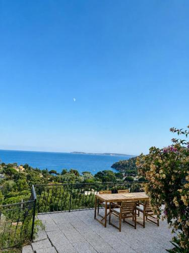 La Rimonsette Est - Sea view and terrace