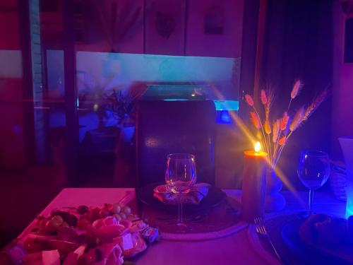 Le Chalet romantique avec jacuzzi privatif in Lirac