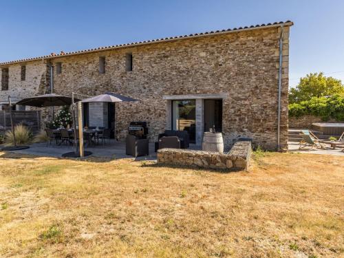 Grande grange rénovée avec jardin et spa proche de Nantes - FR-1-306-1234 gîte à louer La Haie-Fouassière