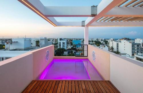 Beachside Escape W Rooftop Pool Access