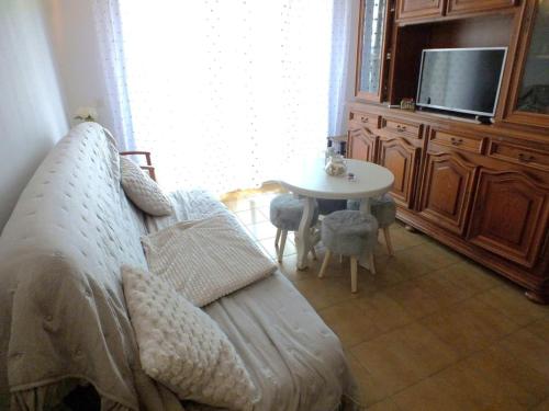 Apartamento en Empuriabrava para 4/6 personas a 800m de la playa con terraza y aire acondicionado - ES-204-4 - image 3