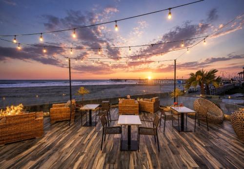 Sandcastle Hotel on the Beach in Pismo Beach City Center
