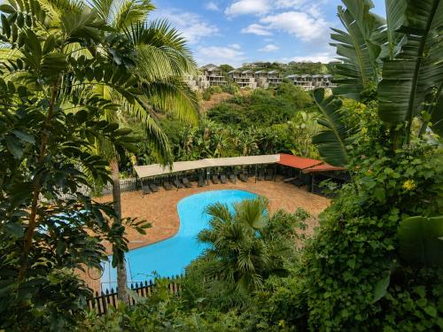 Taman, SOL & SEA View Apartment in Ballito