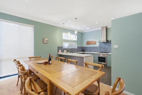 Ocean Mist Retreat - Family Friendly Getaway in St Leonards