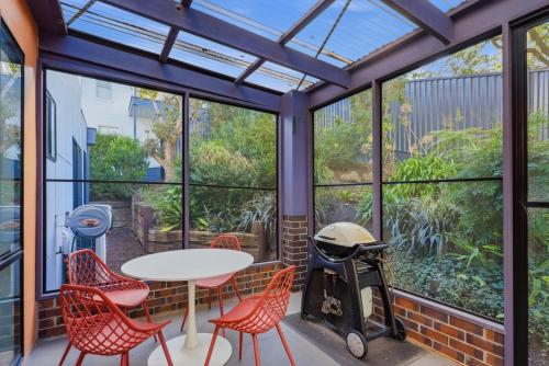 Ocean Mist Retreat - Family Friendly Getaway in St Leonards