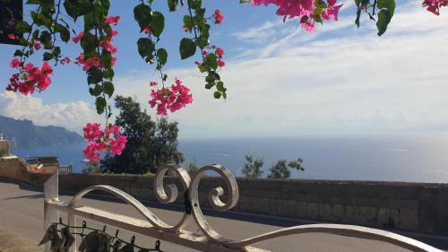 Casa Aurora Amalfi - only two steps to access