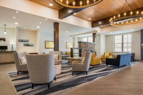 Vestíbulo, Comfort Inn & Suites Gaylord in Gaylord (MI)