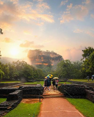 Sigiriya Lakmal Resort - Sigiriya