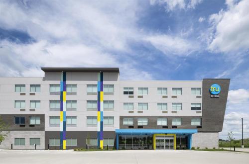 . Tru By Hilton Norwalk Des Moines
