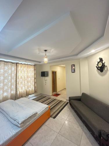 Lee Rivage Inn in Naran
