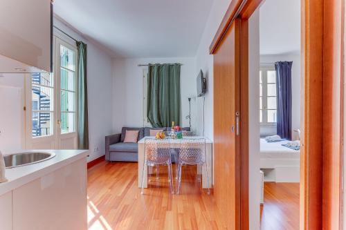 PIAZZA GRIMALDI AP4519 by Riviera Holiday Homes