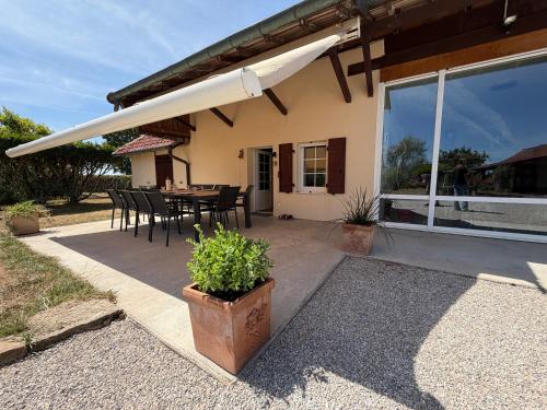 gîte du bel étang (gite du bel etang) in Cosges